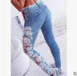 Ladies/Lace Cut-out Ruffle Jeans.