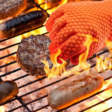 Load image into Gallery viewer, Food Grade Silicone mitts - Heat Resistant BBQ Glove.