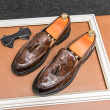 Load image into Gallery viewer, Pointed-toe / Slip-on Business Shoes.