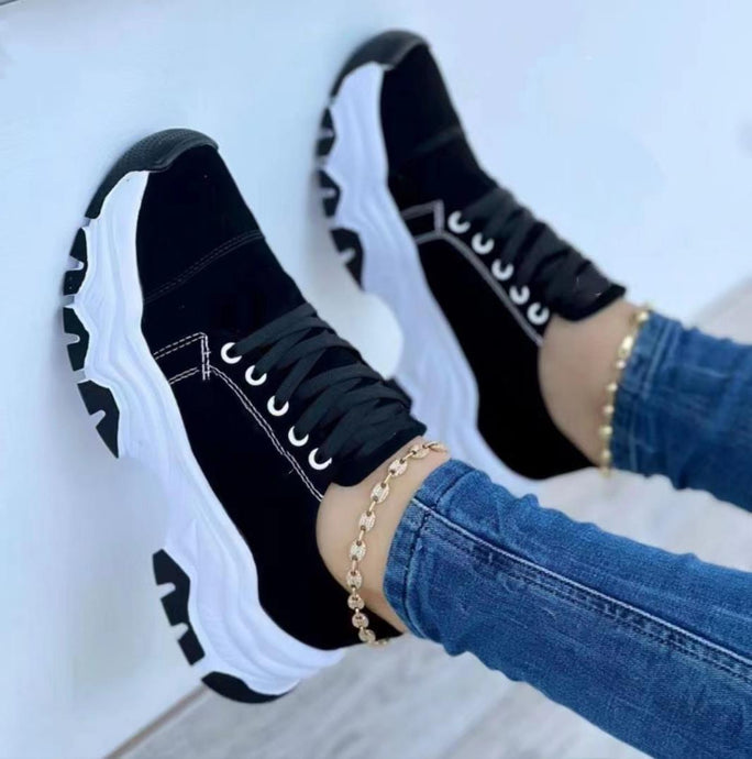 Lace-up Sneaker Outdoor Walking Shoes.