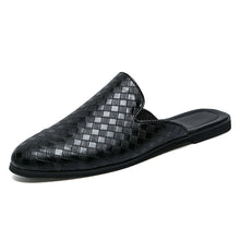 Load image into Gallery viewer, Men&#39;s  Closed Toe Half Slippers.