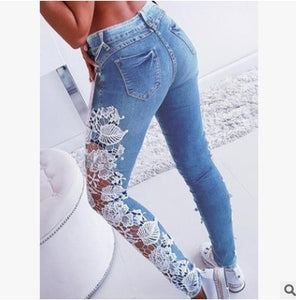 Ladies/Lace Cut-out Ruffle Jeans.