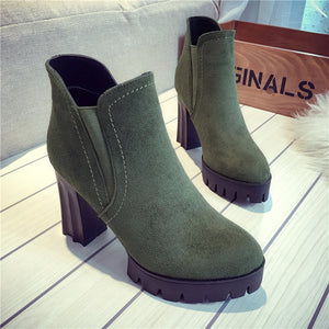 Waterproof platform-rough heel-suede short tube wind boots .