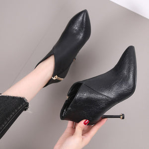 Pointed Toe-Stiletto High Heels.